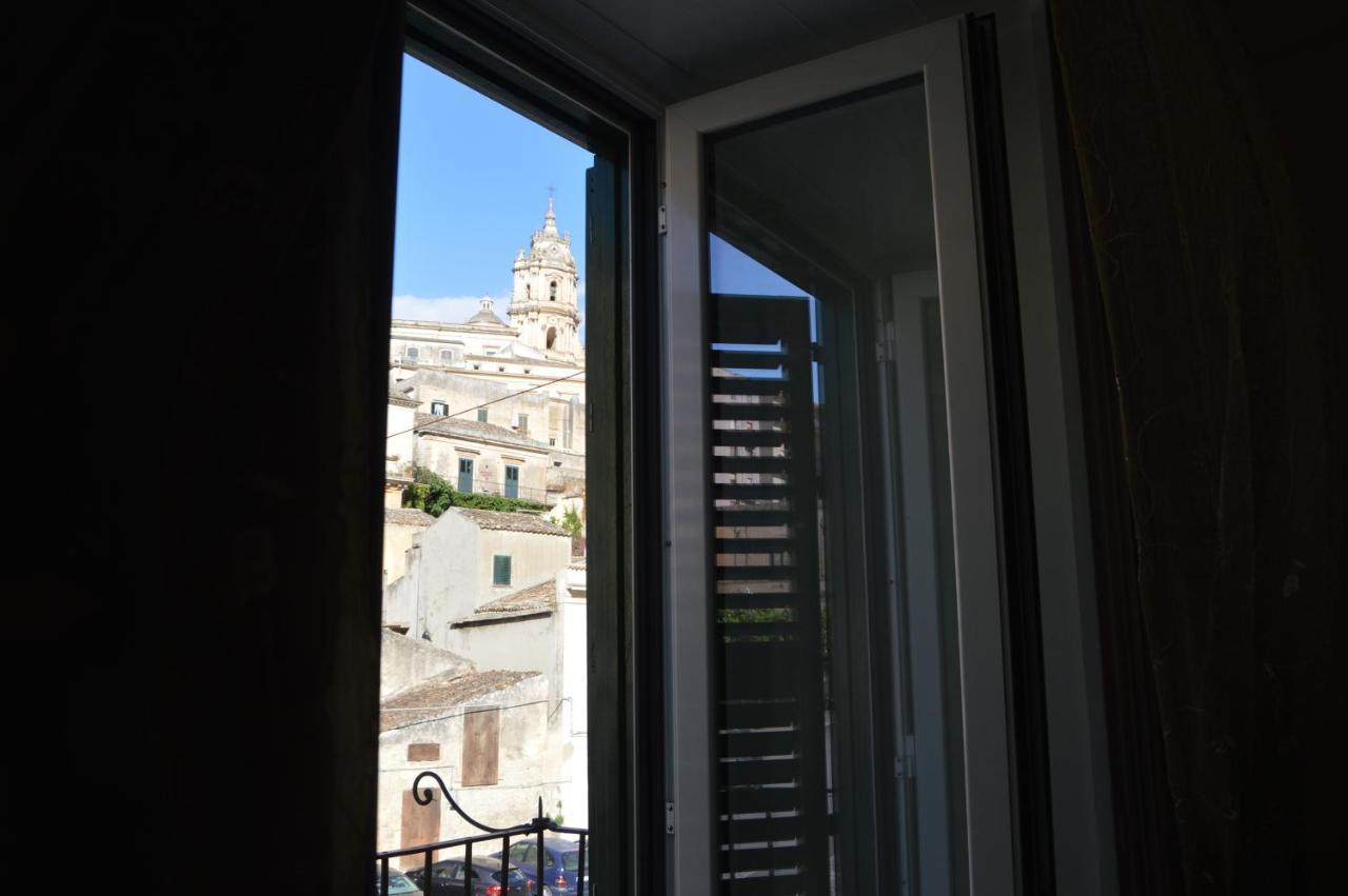 B&B Al Cortiletto Modica Centro Buitenkant foto